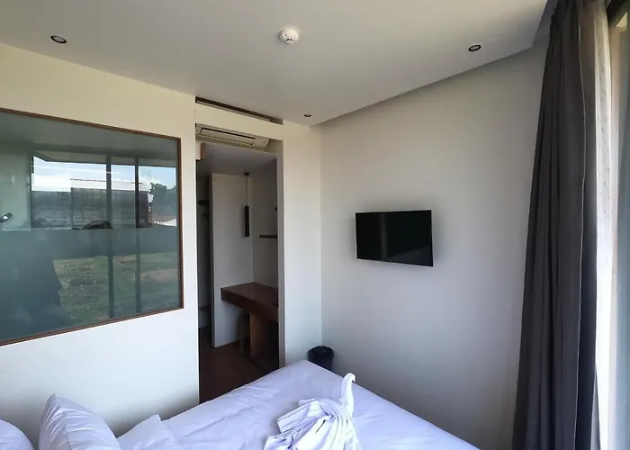 The Fields And Aparthotel 3*