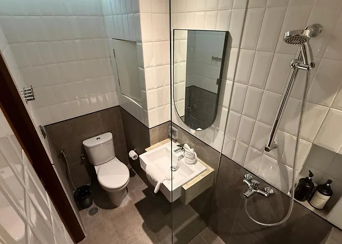 Aparthotel The Fields And 3*