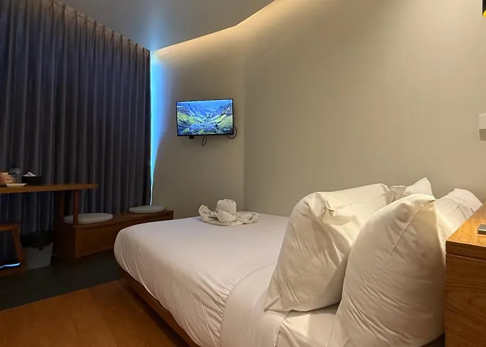 The Fields And Aparthotel